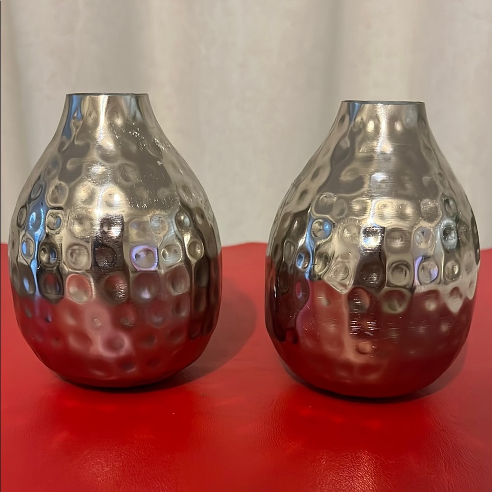 Hosley Floral & Garden Vases 4.25” H 3.25”D